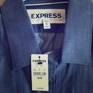 Collared dress shirt